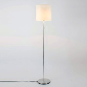 Lampadaire SENDO Argenté et Blanc en Métal et Tissu Lampadaire SENDO Argenté et Blanc en Métal et Tissu